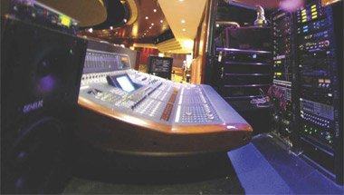 QueenMary2Image3