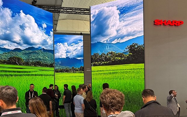 Energieeffizienteste LED beschert Sharp spektakuläre Präsenz auf der ISE